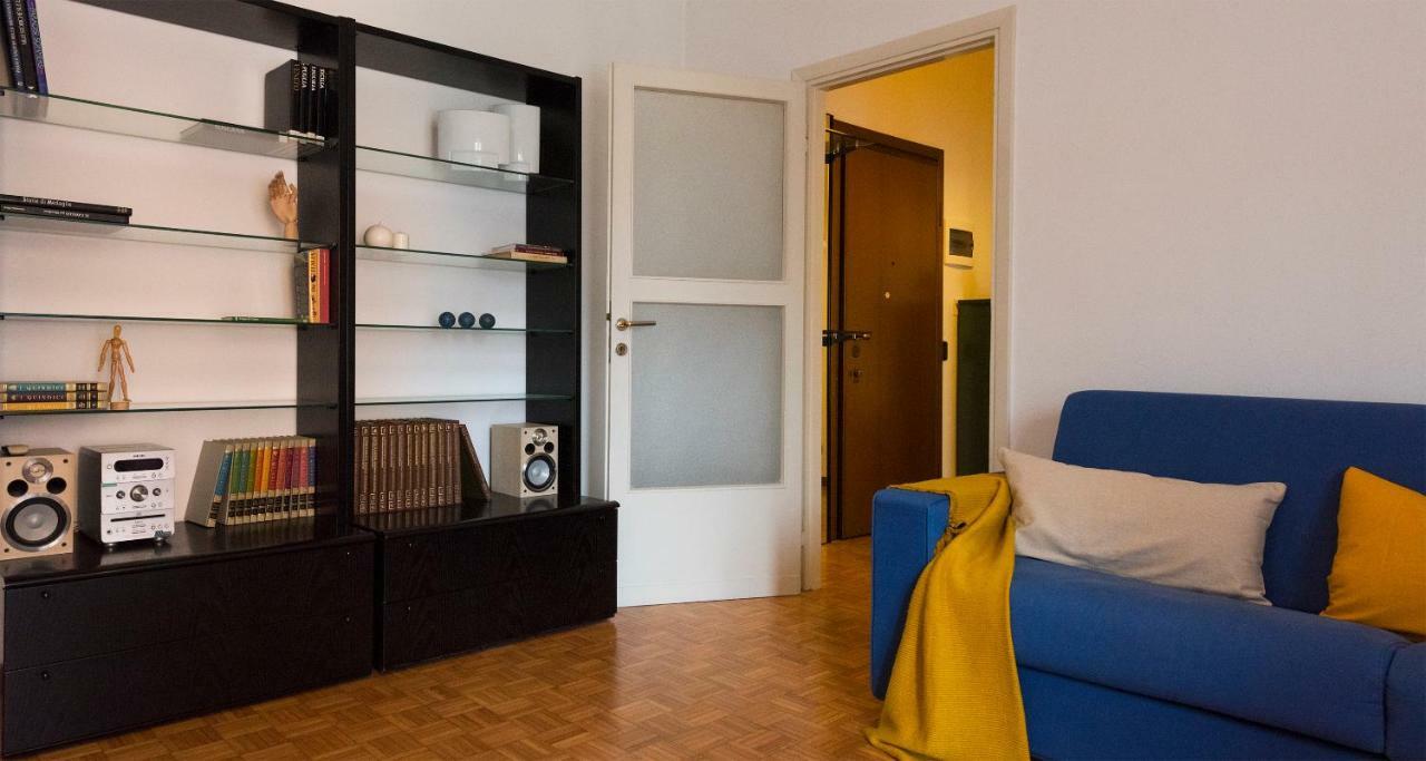 Joivy Welcoming 1Br Apt Next To Villa Olmo Комо Экстерьер фото