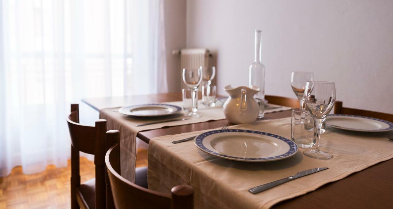Joivy Welcoming 1Br Apt Next To Villa Olmo Комо Экстерьер фото