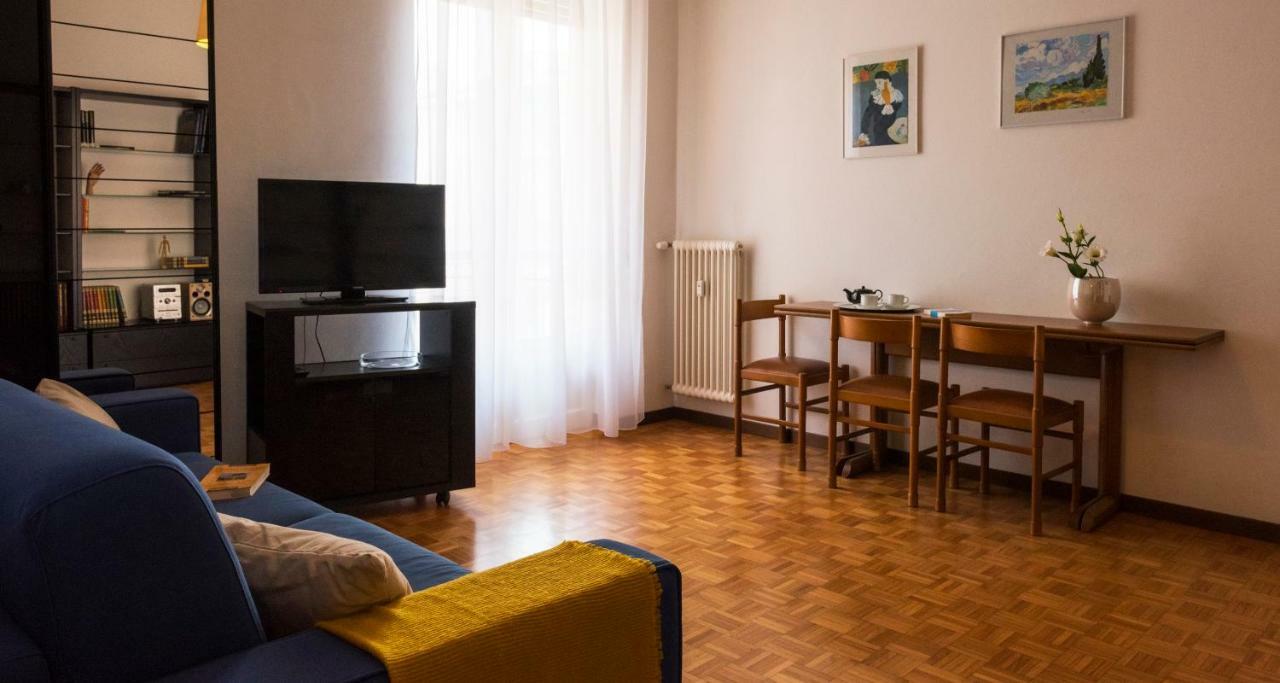 Joivy Welcoming 1Br Apt Next To Villa Olmo Комо Экстерьер фото