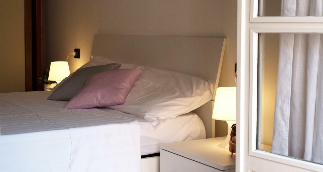 Joivy Welcoming 1Br Apt Next To Villa Olmo Комо Экстерьер фото